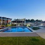 Club Wyndham Seven Mile Beach, Trademark Collection By Wyndham 